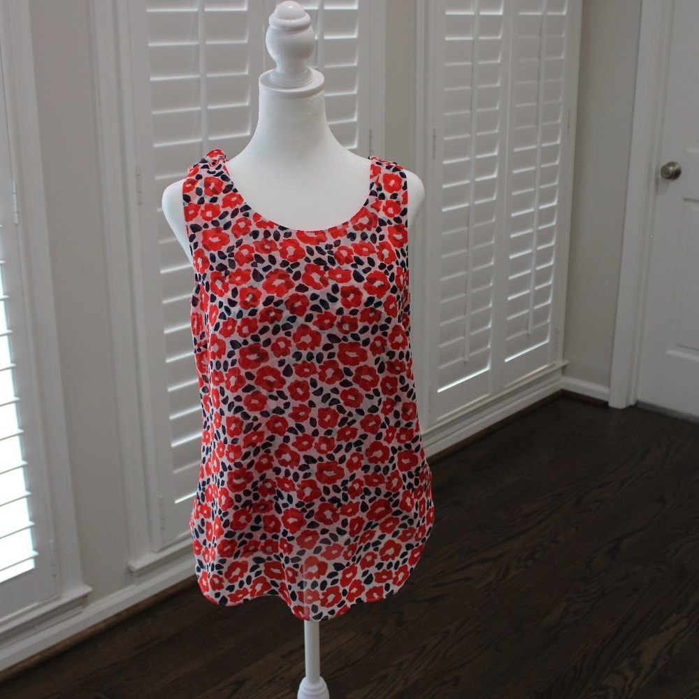 Cabi # 5356 "Flipside Blouse" Floral Print V-Neck Sleeveless Ruffle Blouse SMALL